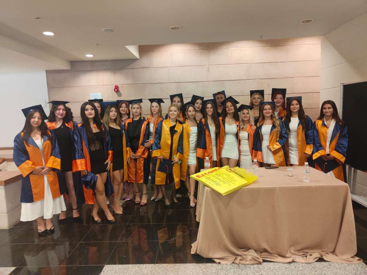 Dolmuşla Kilometrelerce Yol Giderek İmkansızı Başardı: Ortaca'dan Ula'ya Uzanan Azim Dolu Yolculuk Mutlu Sonla Bitti 3